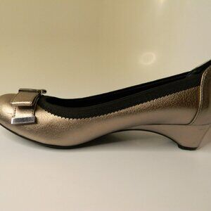 Dana Buchman Silver Shoes Size 6.5M